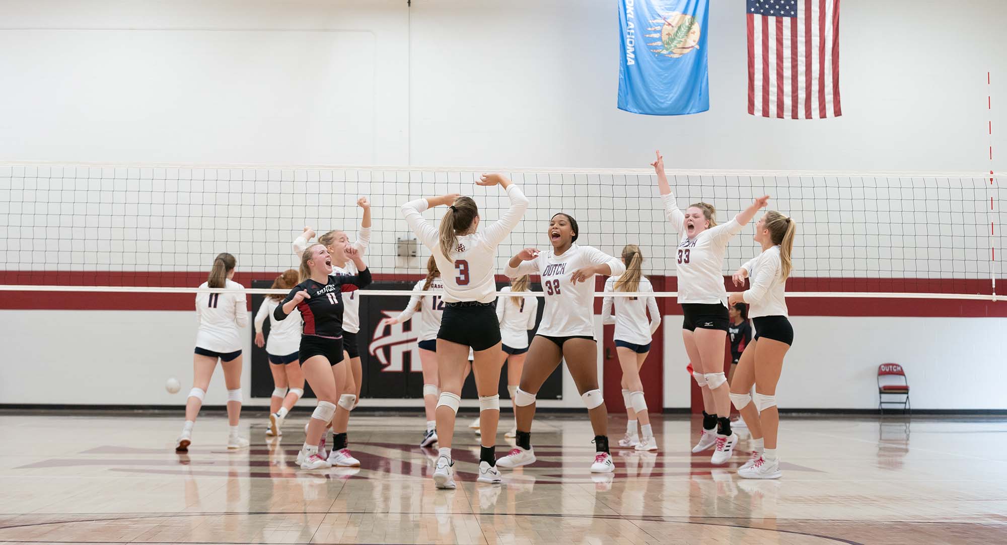 Volleyball Holland Hall School